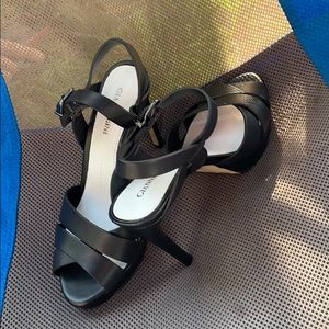 Gianni Bini black heels